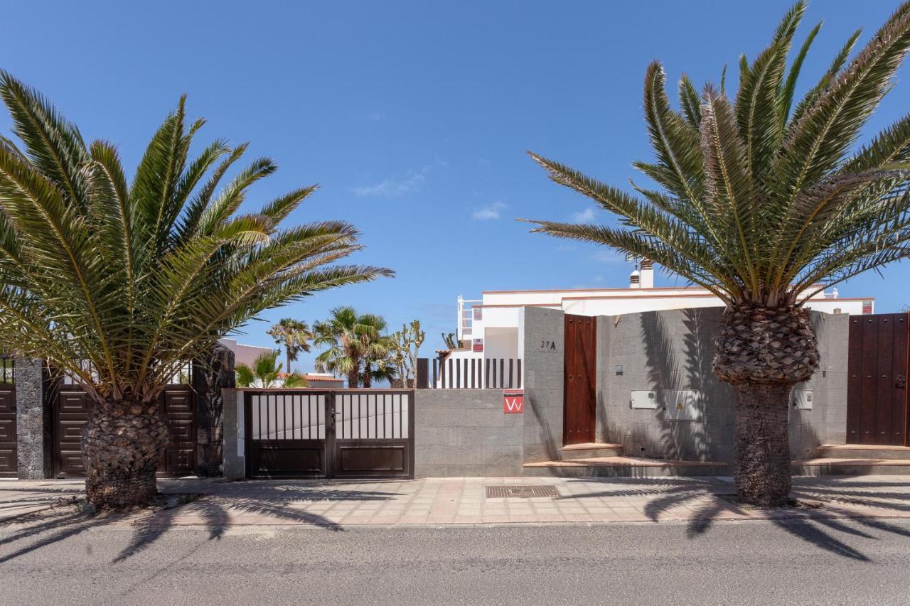 Villa Marina I Beachfront Corralejo By Holidays Home Buitenkant foto